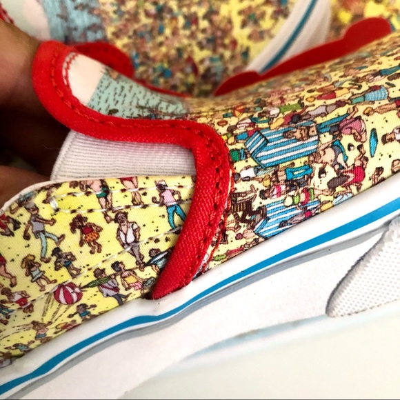 📌SOLD📌Vans X Where’s Waldo | Slip-Ons Limited Edition Sold Out Style Kids - Picture 4 of 13
